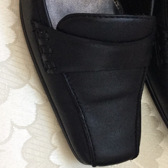 Etienne Aigner dress/work heels - Picture 4 of 5